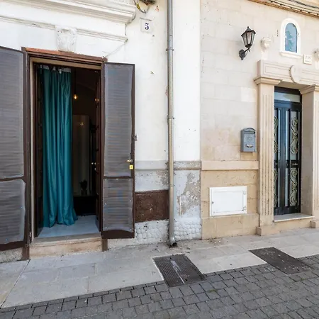 Blue Eyes - Cozy Apartment Bari